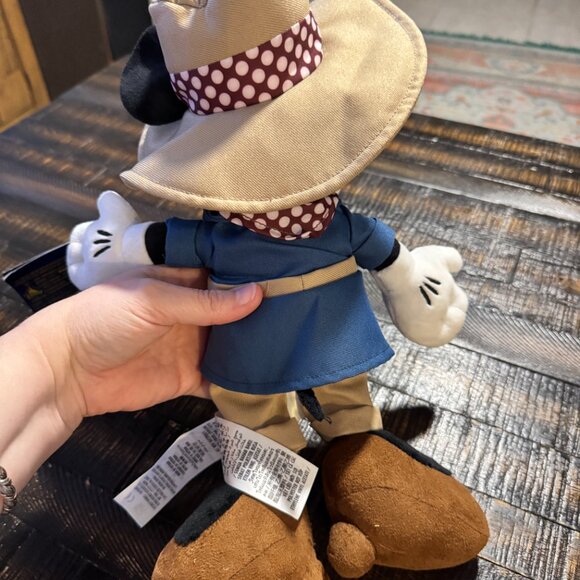 DISNEY Cruise Line Treasure Minnie Mouse Inaugural Sailing Plush - Picture 5 of 6